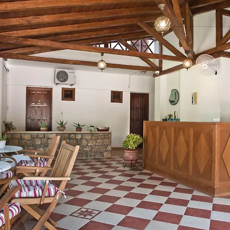 Kamares House & Studios Apartment *