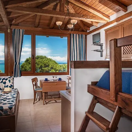 Apartament Kamares House &