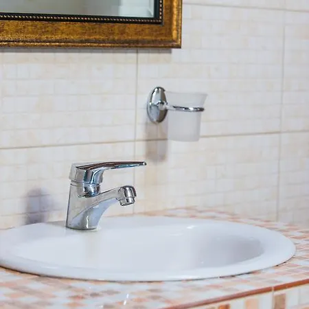 Kamares House & Studios Apartment *