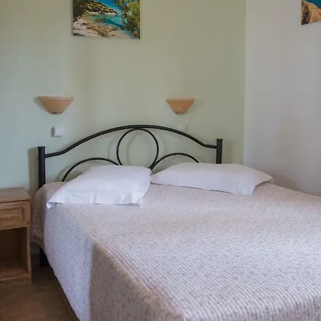 Kamares House & Studios Apartment *