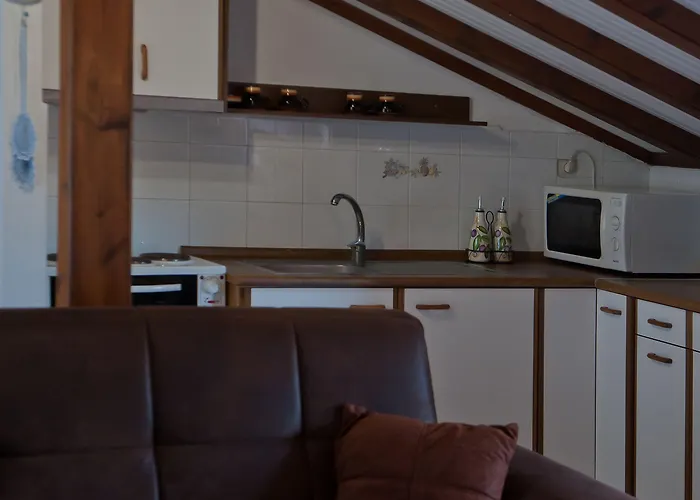 Kamares House & * 沃尔沃罗