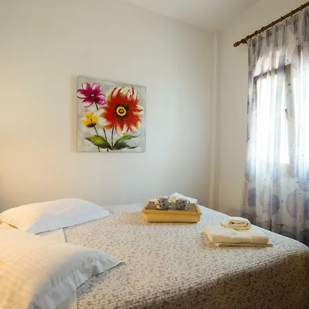 Apartmán Kamares House & *