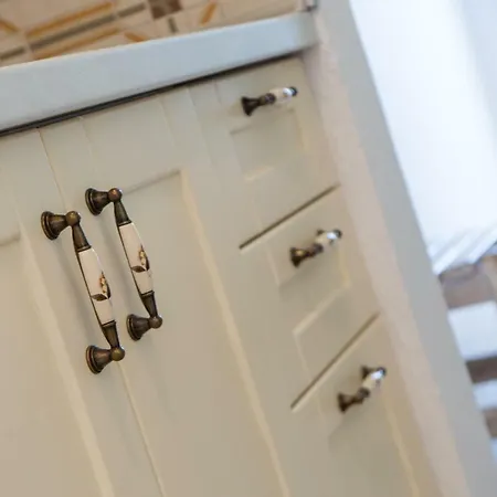 Kamares House & Apartmán *