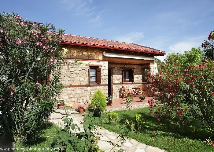 Kamares House & Apartman *